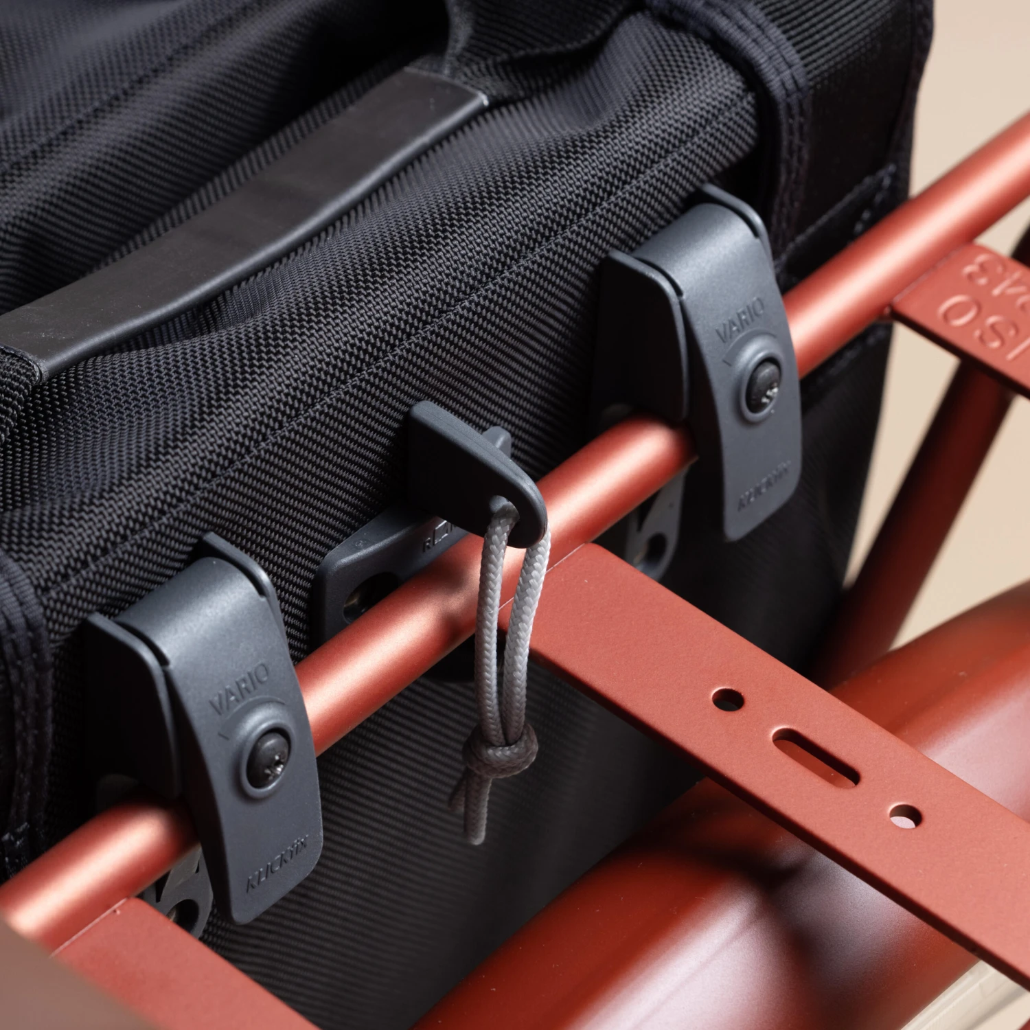 540 Waterproof Double Pannier Rack Bike Bags 2 X 20L 7 540 Waterproof Double Pannier Rack Bike Bags 2 X 20L - Image 5