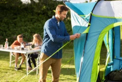 Coleman Castle Pines 4 BlackOut Tent 15 Coleman Castle Pines 4 BlackOut Tent -Camping Promotion Shop k778b40b570c8aa1328ae91864393a1a7