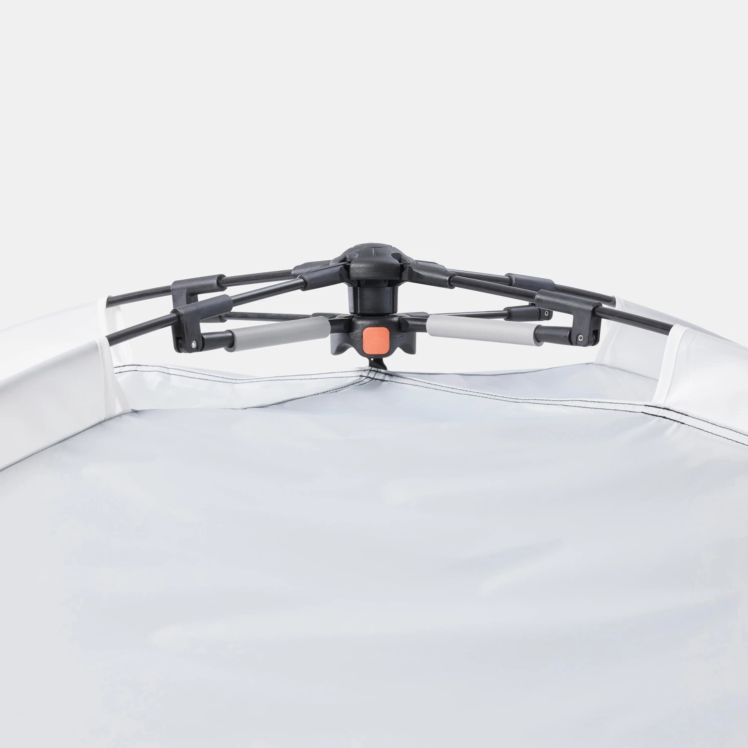 Quechua Instant Camping Shelter 4 Person 6 Quechua Instant Camping Shelter 4 Person - Image 4